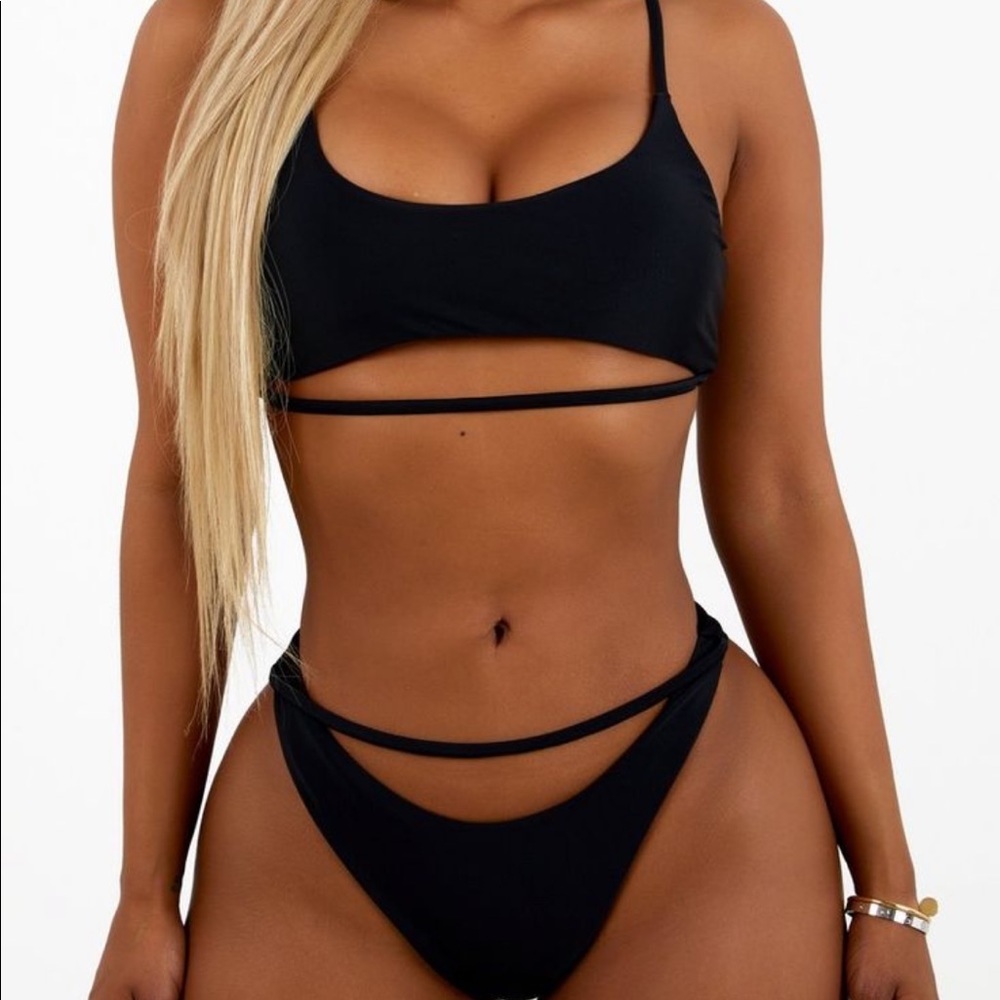 ▪️Black bandage strappy bikini▪️ - Picture 3 of 7